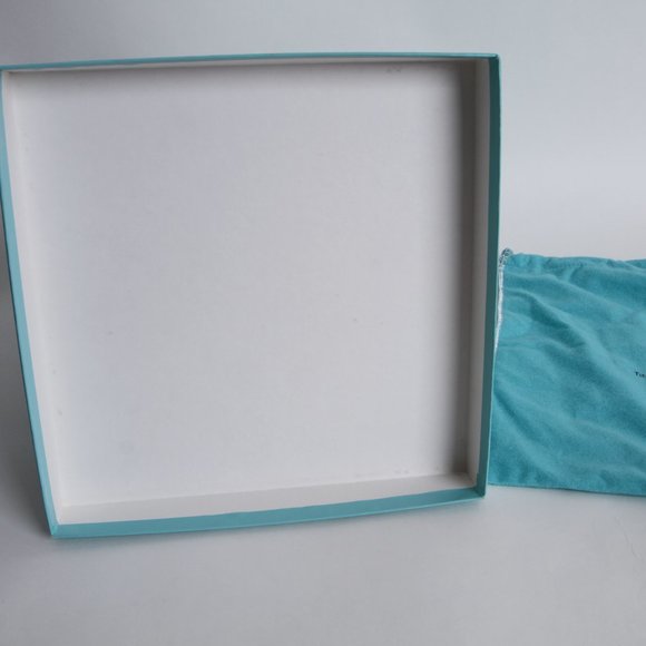 Tiffany & Co Large Squared Box and String Bag - Picture 5 of 11